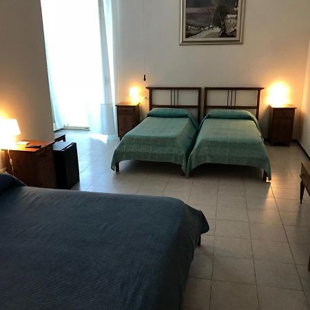 Rocca Sul Mare Hotel Vieste Buitenkant foto
